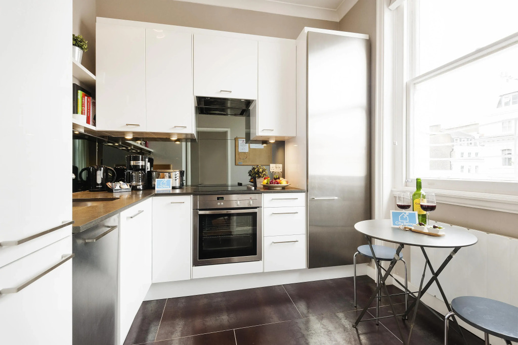 1Br - South Kensington - St01 - Rgb 82563