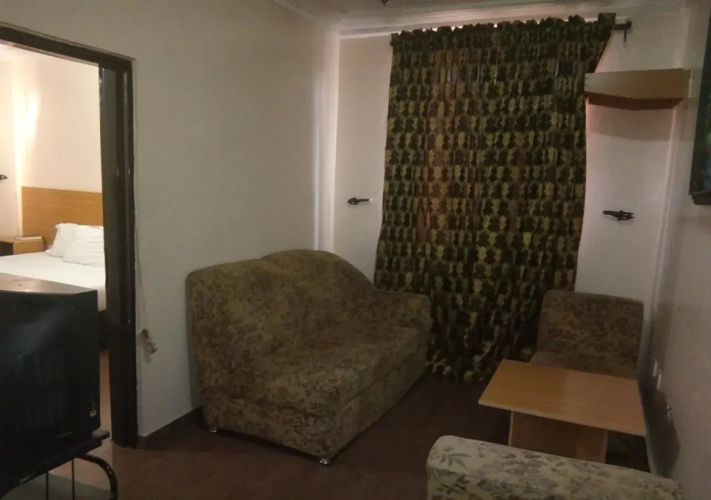 Serob Hotels