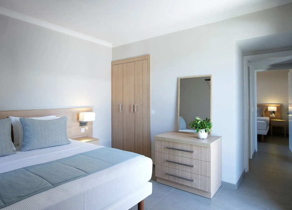 Louis St. Elias Resort & Waterpark