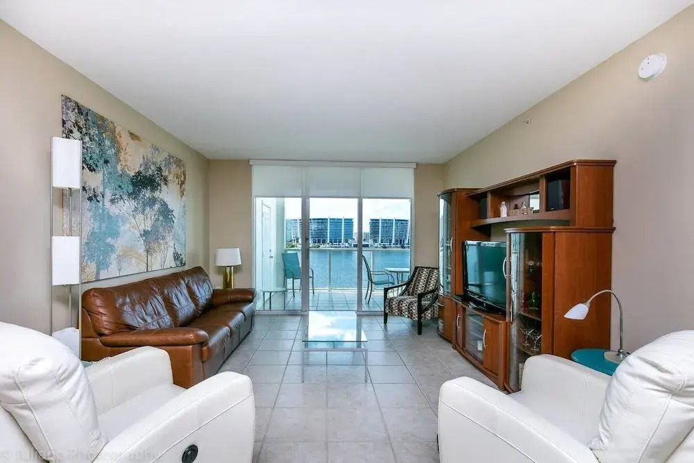 Le Marina Bay 707 by Go Florida Condo, Sunny Isles.