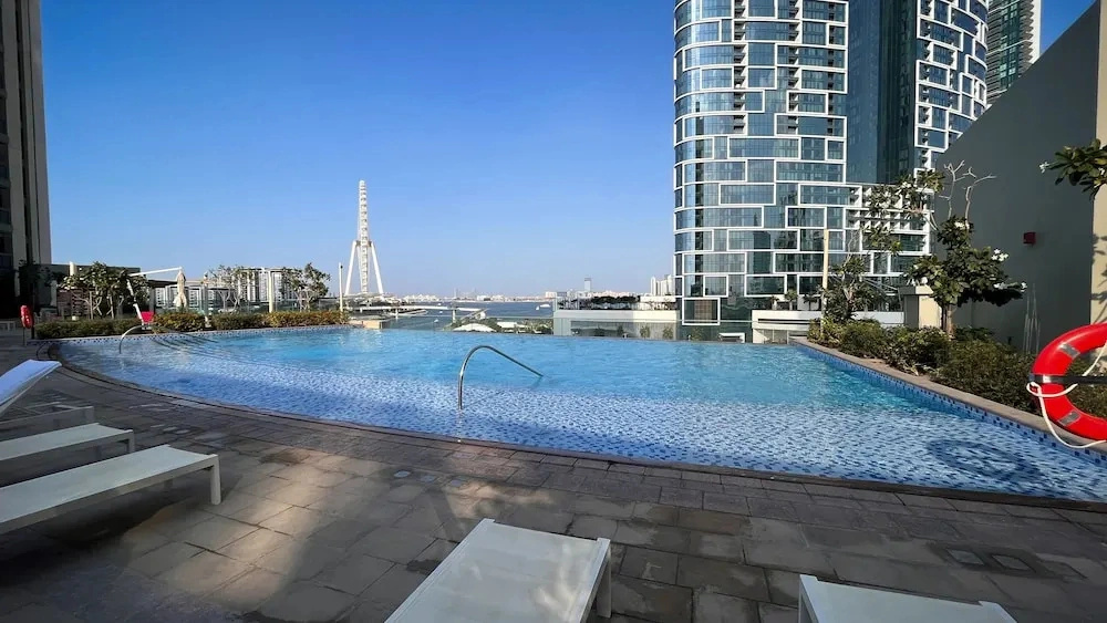 Waves - Waterfront Apartment With Breathtaking Sea Views