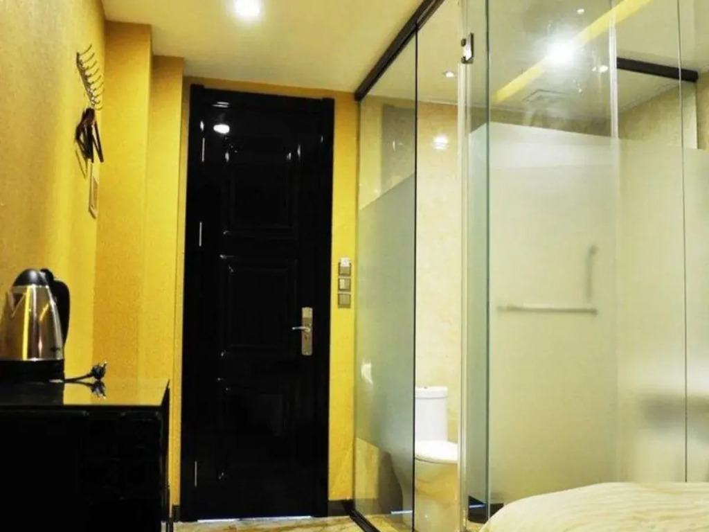 Aolong Business Hotel