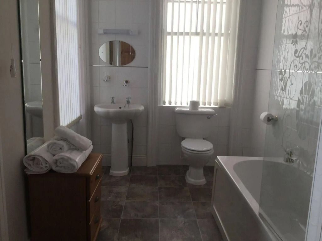 Plas Llwyd Guest House