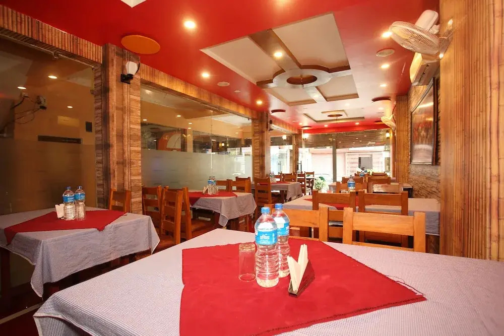Oyo 512 Hotel Brindaban