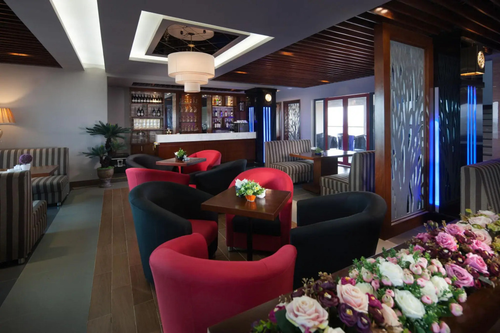 Royal Palace Hotel