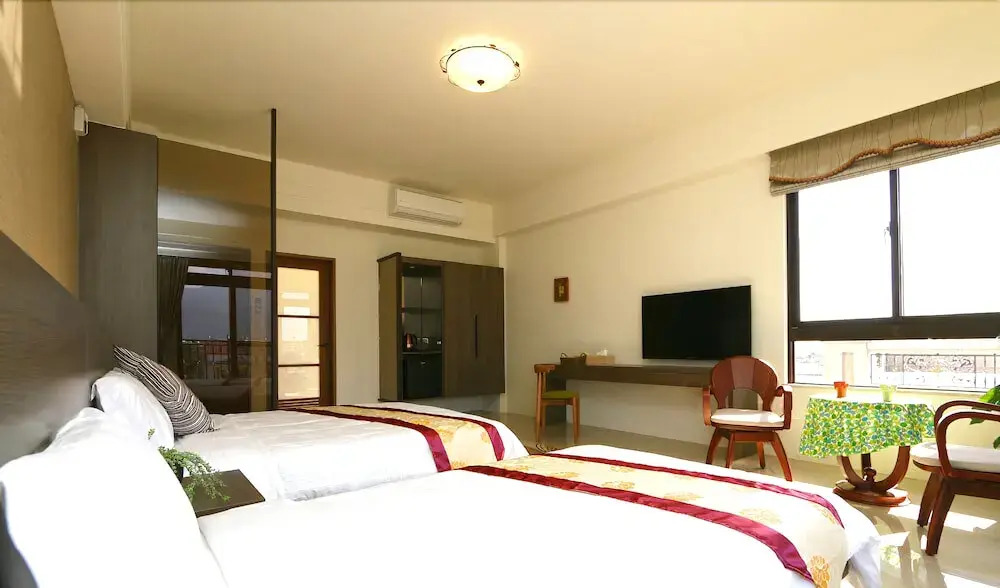 Residents with easy places