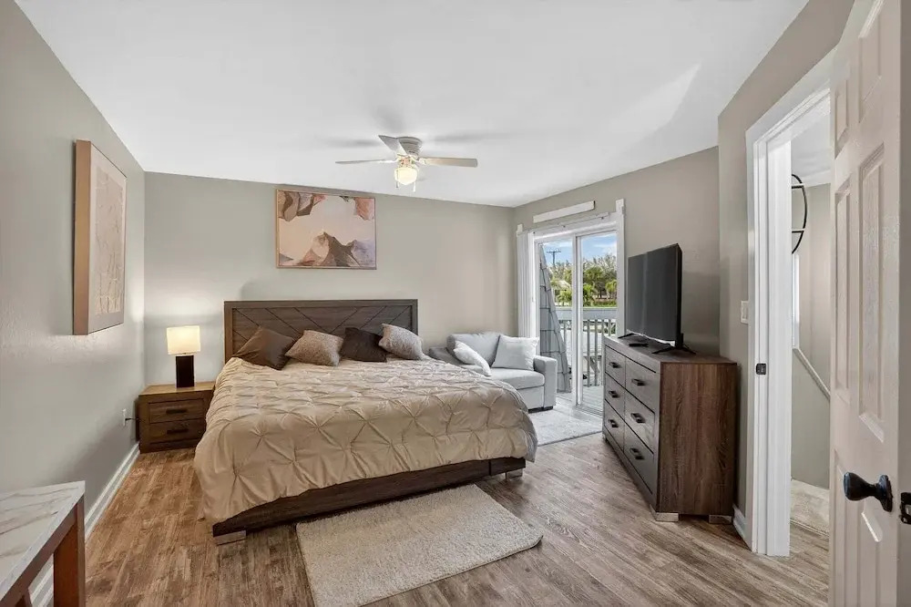 Relaxing 2br Fort Myers Getaway Near Beaches 2 Bedroom Apts