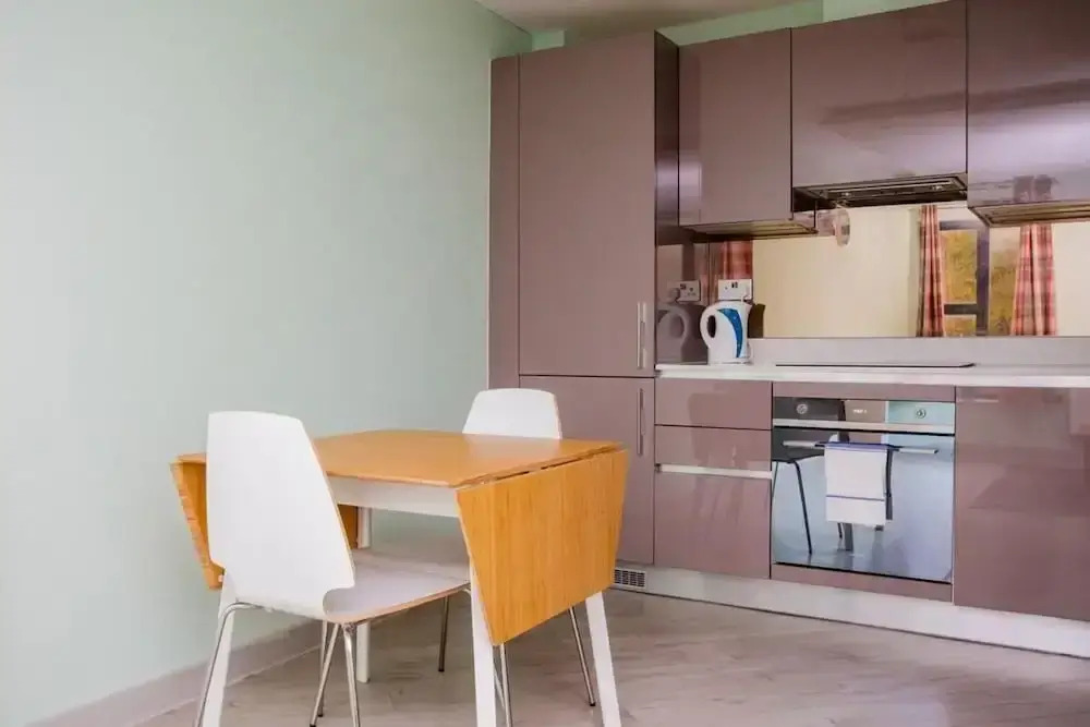 Modern, Central East London City Apartment