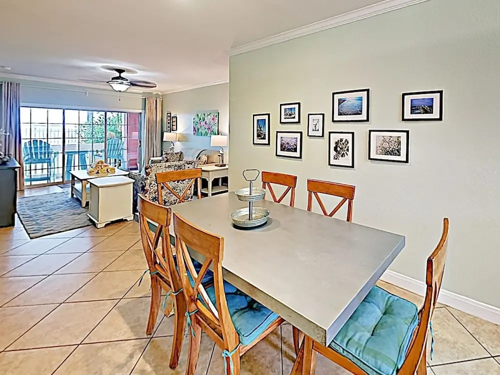 New Listing! Gulf Tropicana - Beach Access & Pools 2 Bedroom Condo
