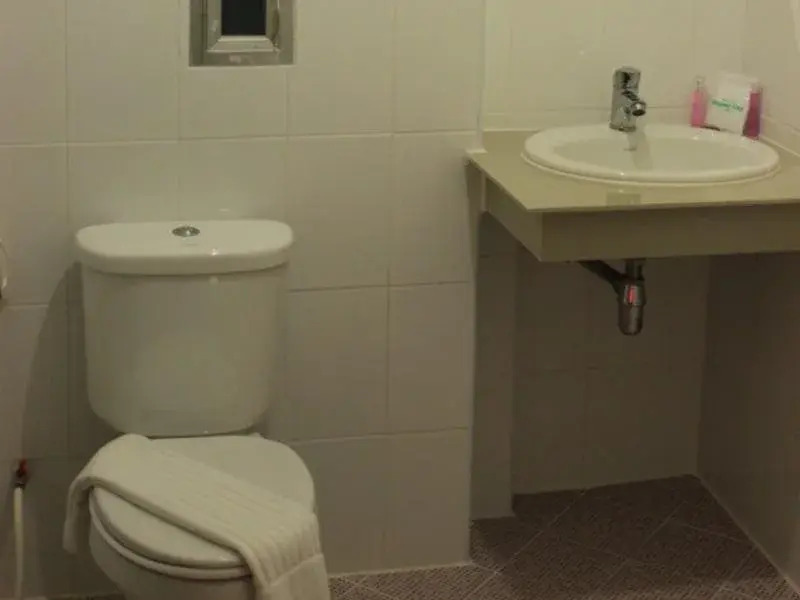IStay Guesthouse Patong