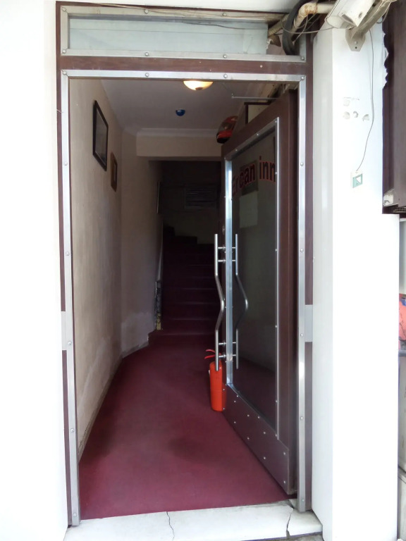 Galley Port ROOMS