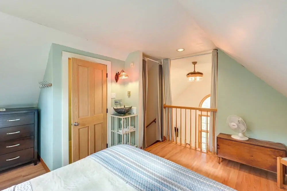 17 Mi to Acadia: Cottage Near Downtown Ellsworth!