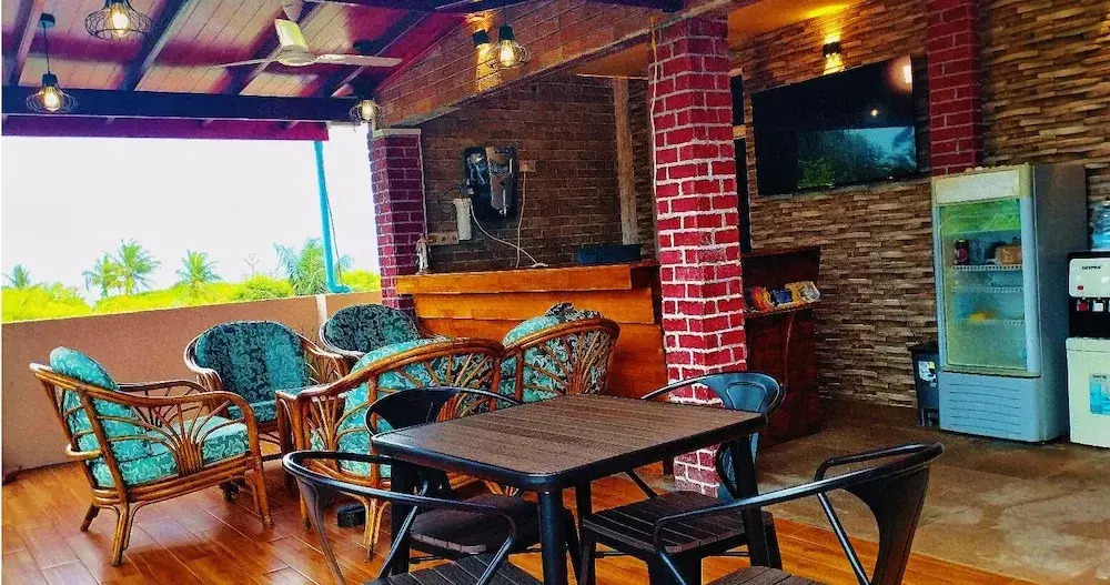 White Sand Inn