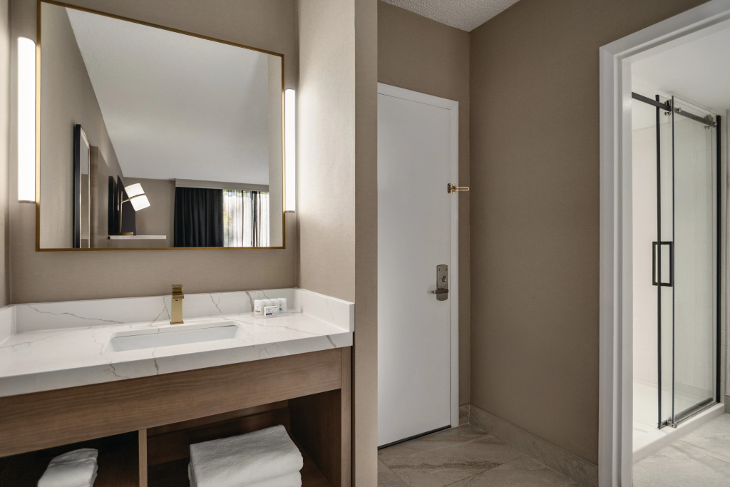 Radisson Hotel Montreal Airport