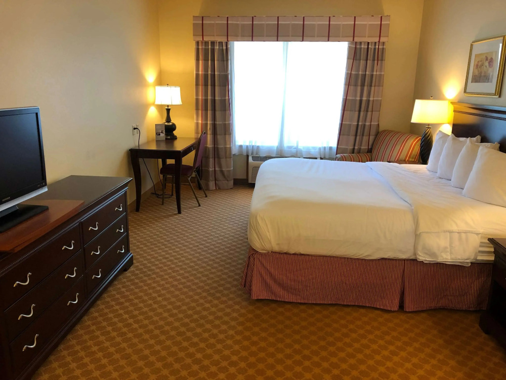Days Inn by Wyndham Iron Mountain