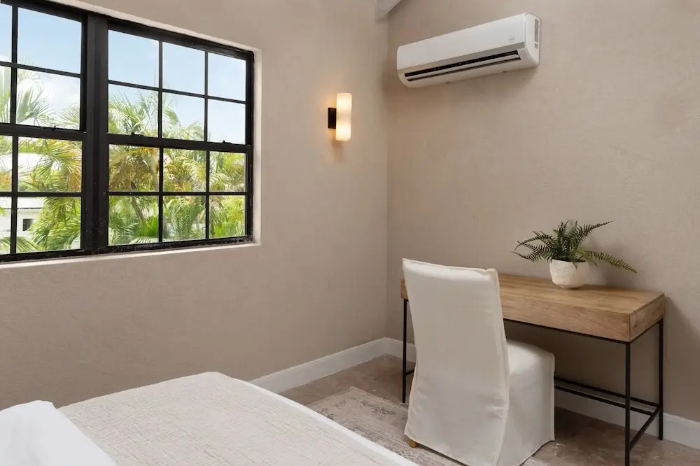 Luxe Retreat With Private Pool - The June 4 Bedroom Villa