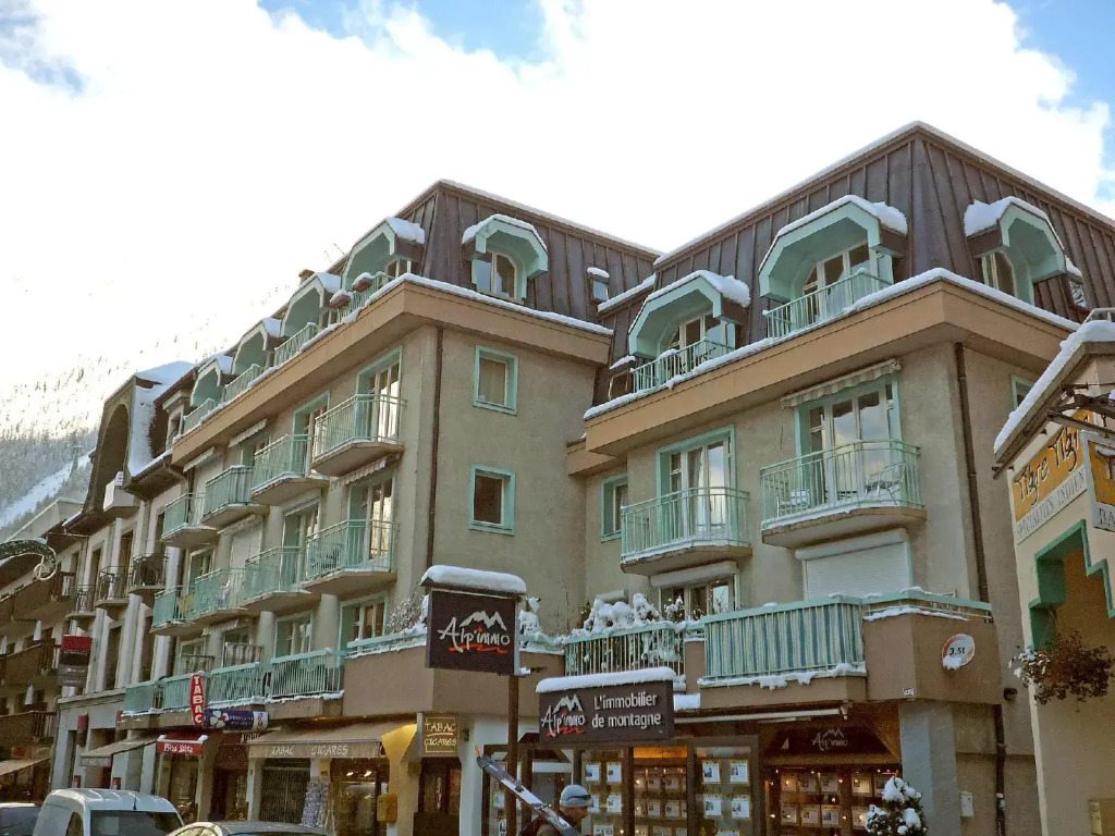 L'international - Inh 31961