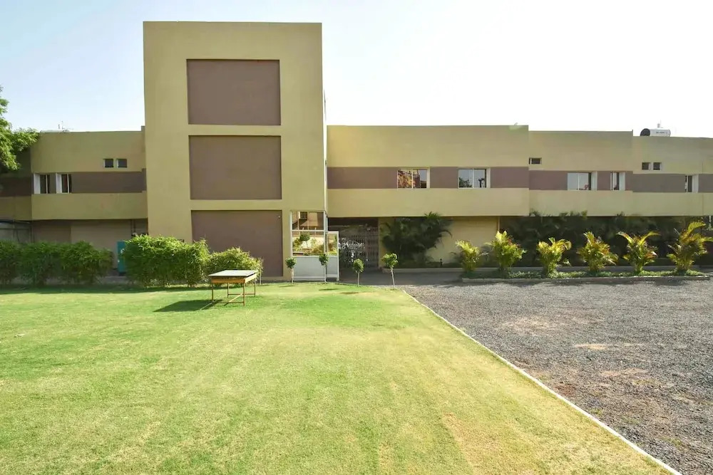 Abhinav Hotel