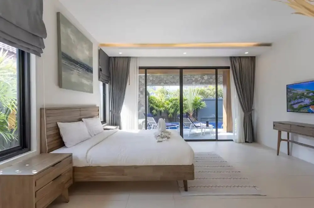 Tropical 3BR Escape Pool Style V90