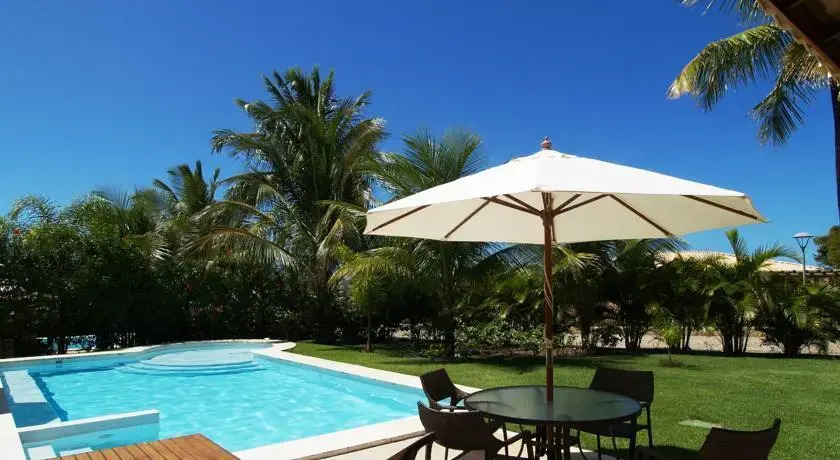 Resort em Imbassaí Praia Piscina Academia