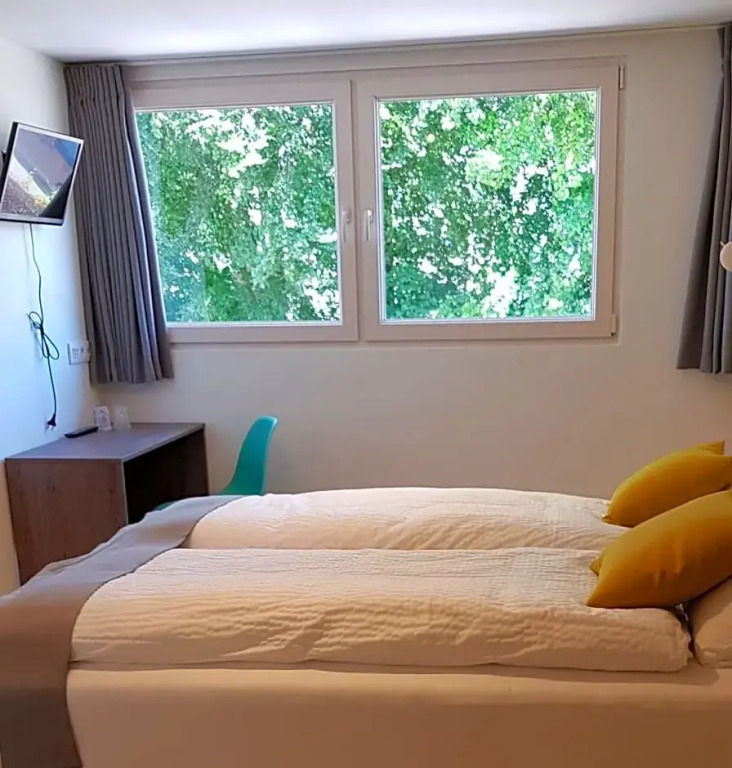 HOTEL LAVENUE