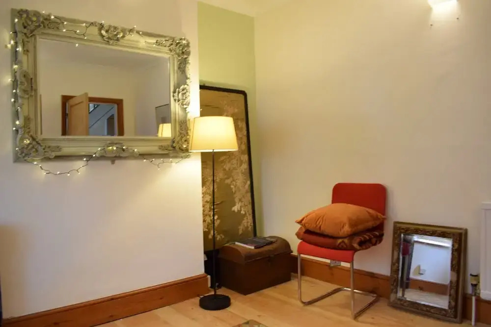 Bright 2 Bedroom House in Oxford