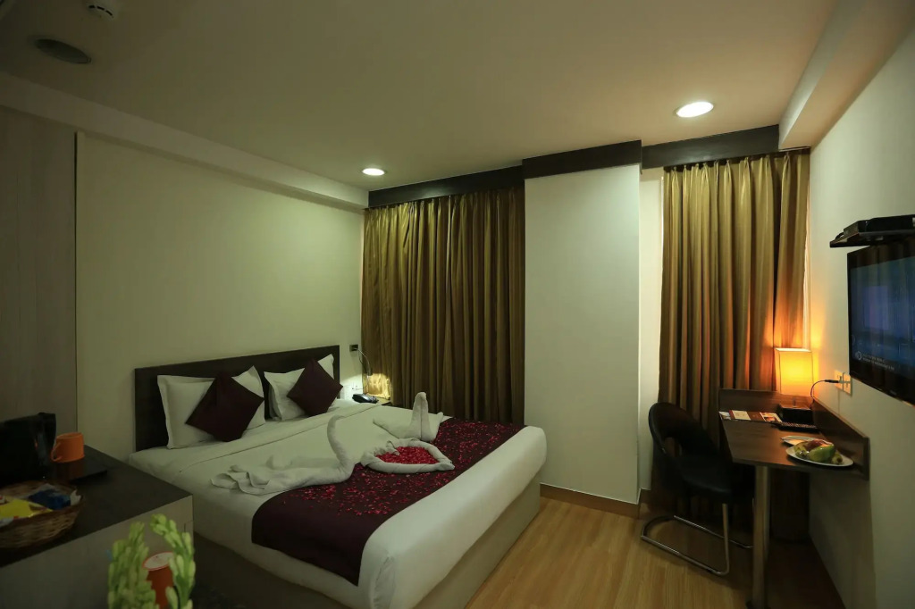 Hyphen Business Hotel