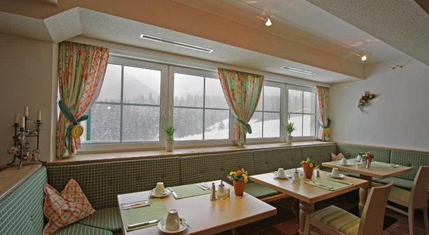 Hotel Garni - Restaurant Kaminstube