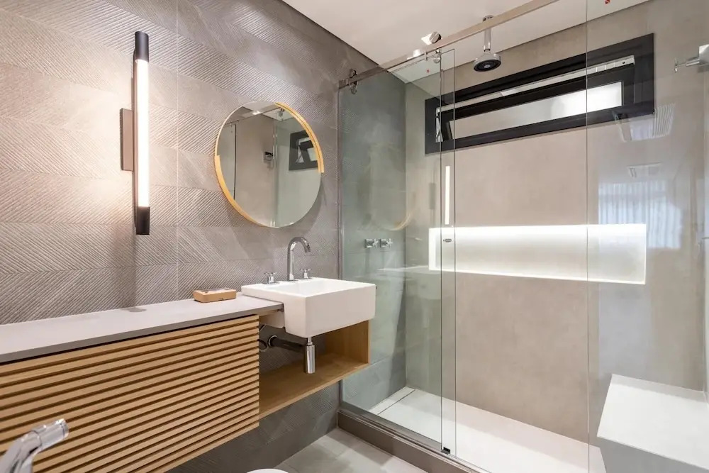 Apr301 2 Bedroom Apartment in Ipanema Modern and Well Located