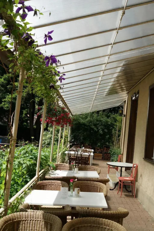 Alpenrose Hotel and Gardens
