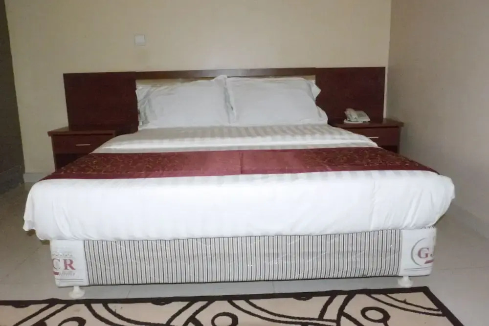 Rosaline Hotel