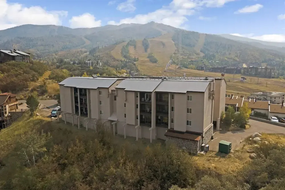 Ridgecrest 202 2 Bedroom Condo by RedAwning