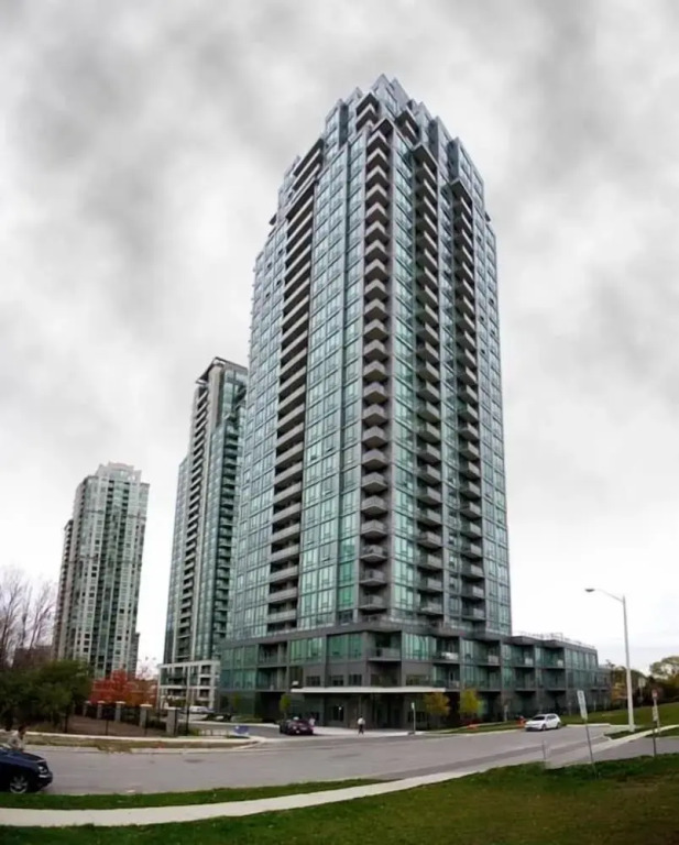 WhiteHall Suites - Mississauga