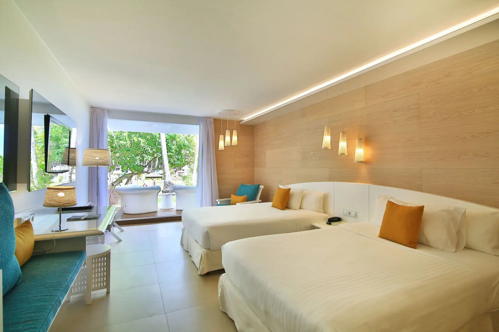 La Creole Beach Hotel & Spa