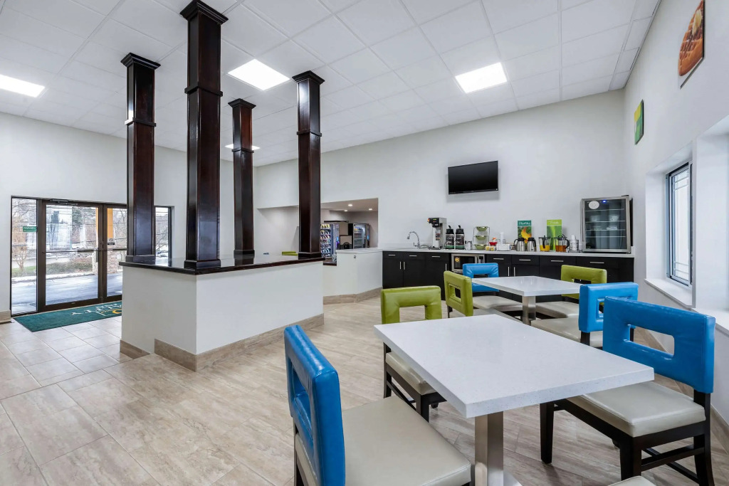 Quality Inn Coraopolis - Pittsburgh Airport