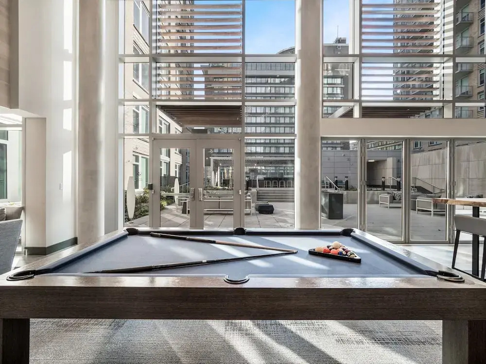 Global Luxury Suites Crystal City