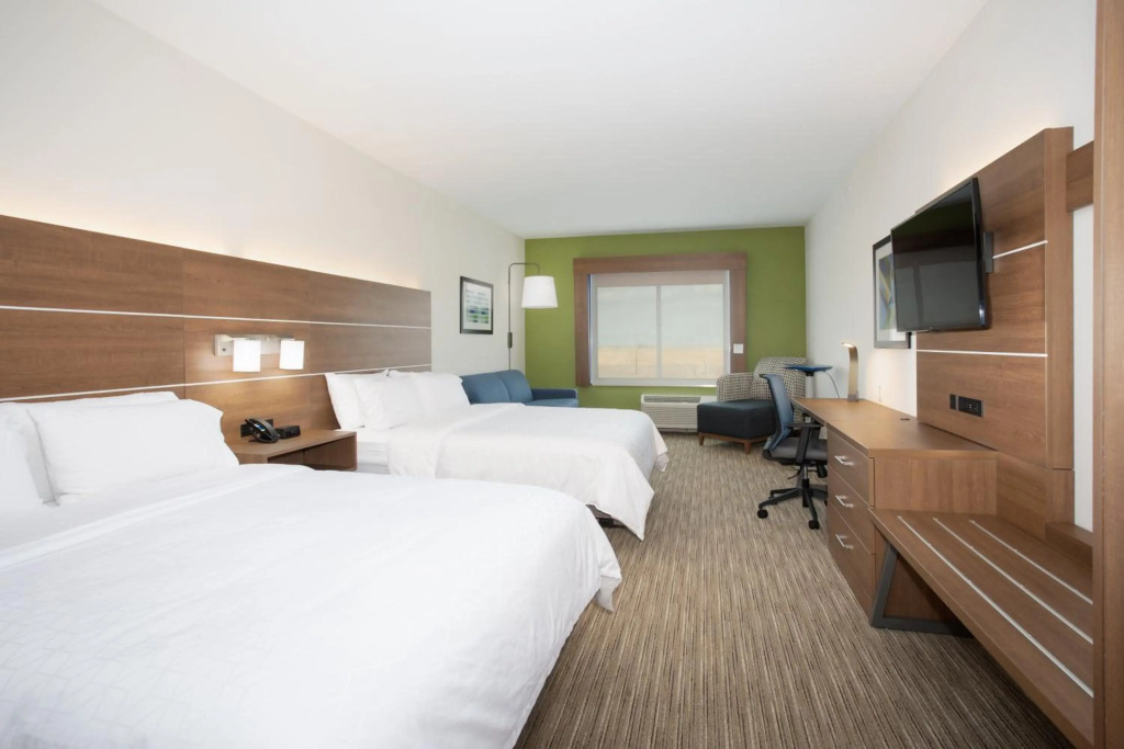 Holiday Inn Express & Suites - Goodland I-70 by IHG