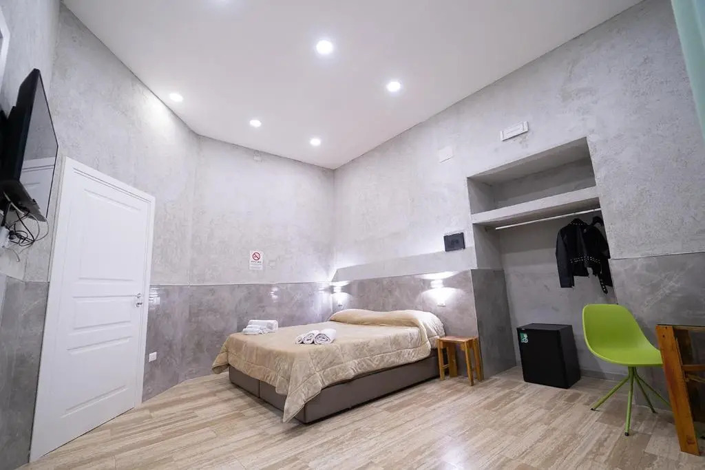 HR Boutique Porto, Napoli Centro, by ClaPa Group