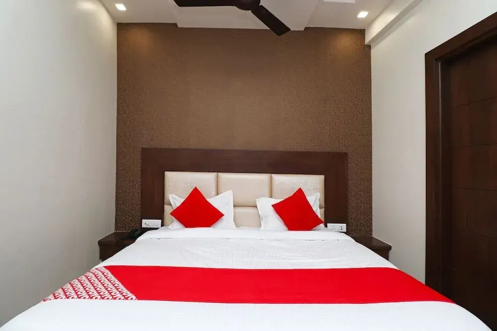 OYO 29175 Hotel Rp 74