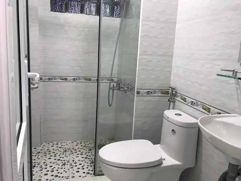 Smiley Apartment 9