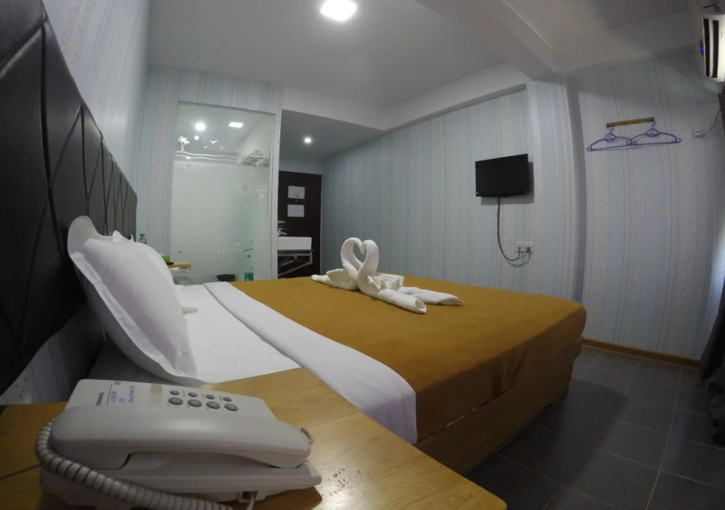 All Seasons Hotel