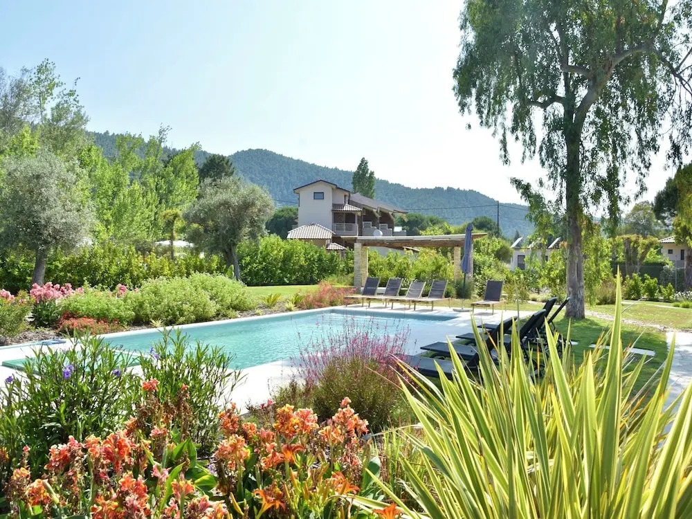 Luxury Rental Villa for 14 People