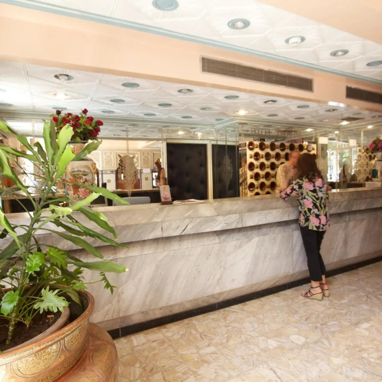 Hotel Tachfine