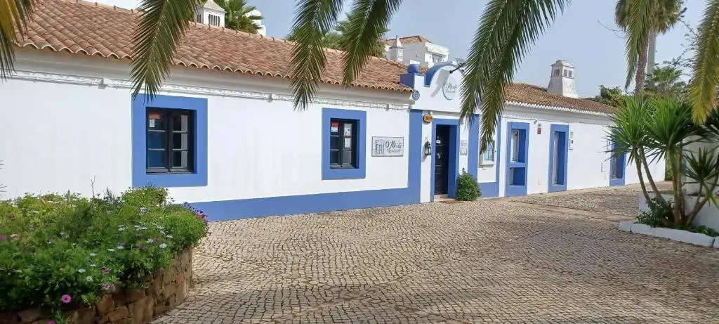 Quinta Velha Village