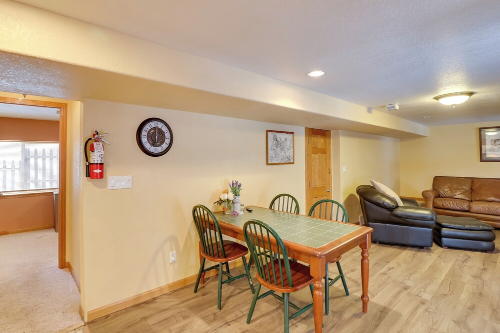 Near Ski Slopes & ATV Trails: Large Lead Getaway