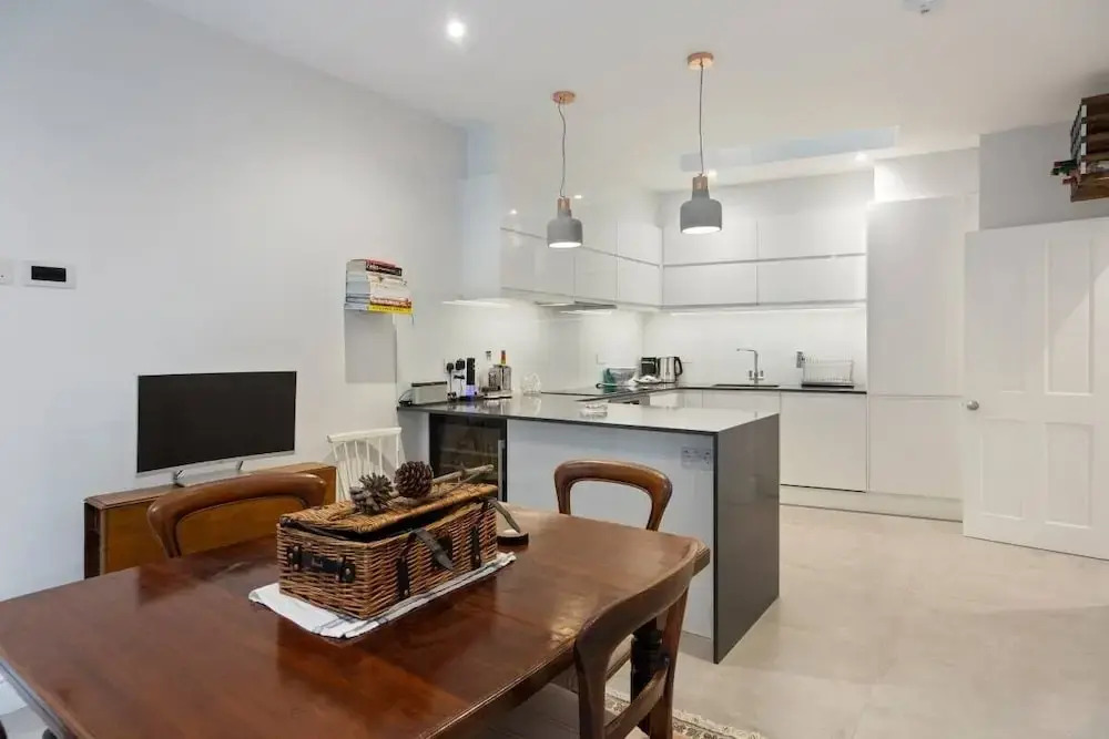 Stunning 3-bed House W/terrace & Garden in Notting Hill