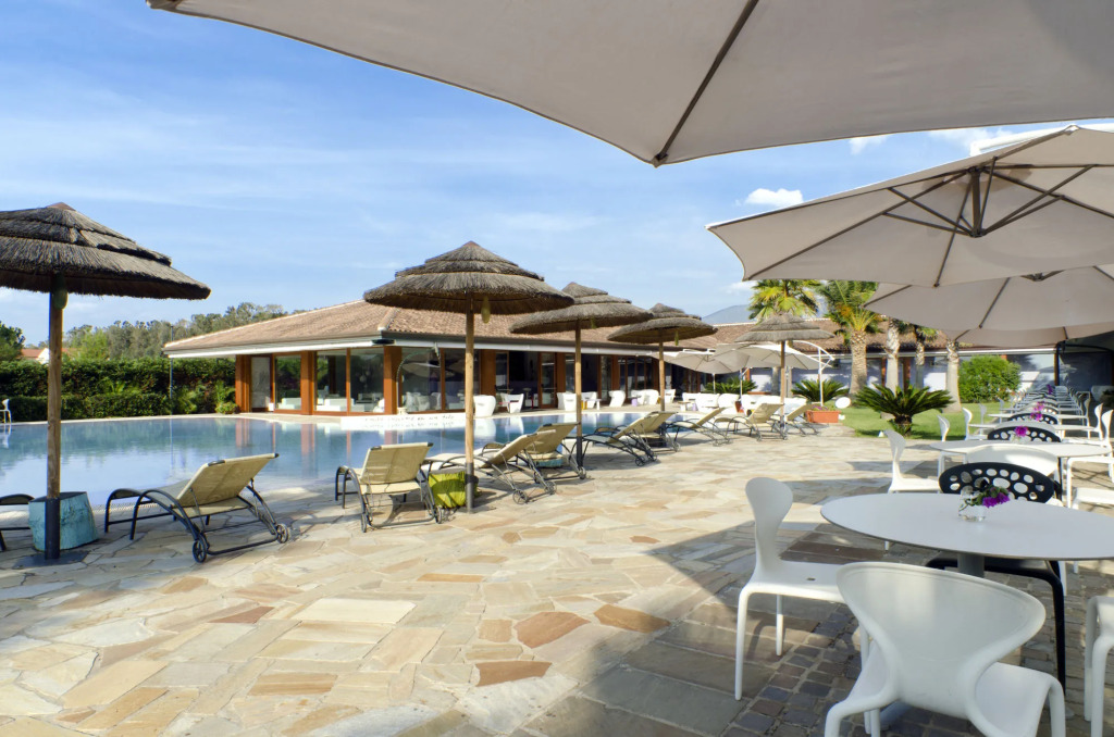 Heracles Village Hotel