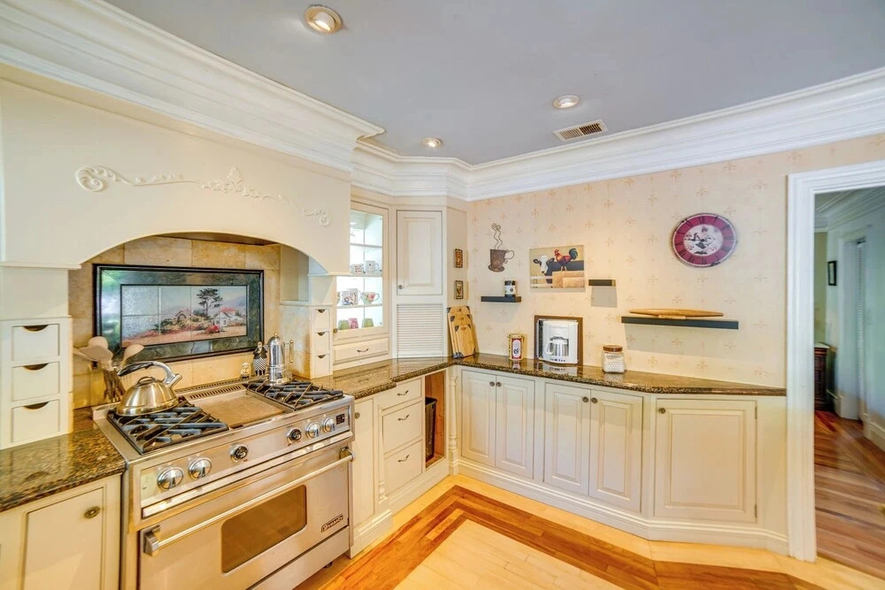 Charming Sonoma Wine Country Home Base w/ Extras