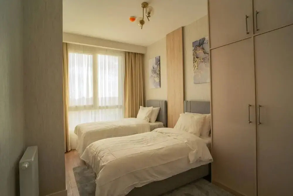 Luxurious 2 1 Apartment Near Mall of Istanbul