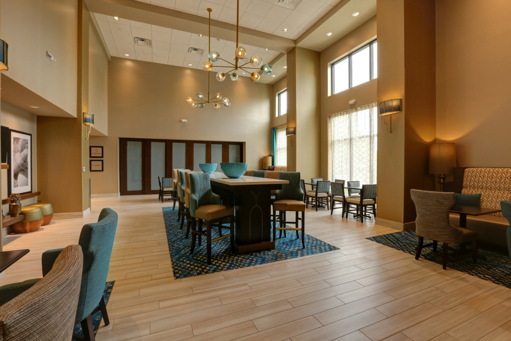 Hampton Inn & Suites by Hilton Tampa Busch Gardens Area